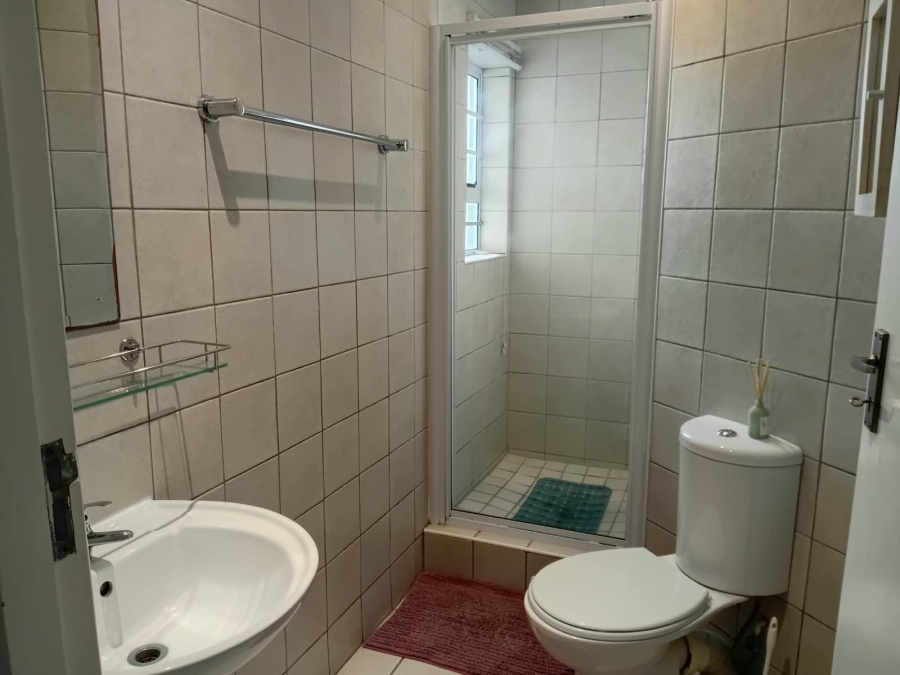 To Let 3 Bedroom Property for Rent in Beacon Bay North Eastern Cape